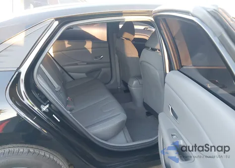 2023 Hyundai Elantra Sel z USA, uszkodzony, nr VIN KMHLM4AG9PU415790